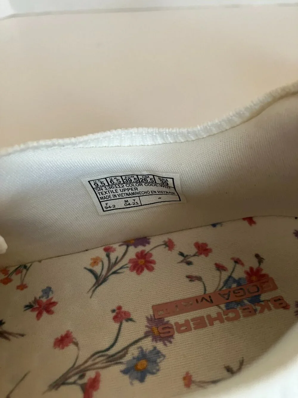 Skechers Go Step Lite Slip-on Casual Sneakers Off White 136112 Women's 9.5
